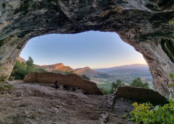 El Bovedón de Gandia, un antiguo gran corral para el ganado convertido en sector de escalada