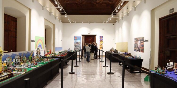 Alaquàs inaugura la mayor exposición de Lego de la Comunitat Valenciana