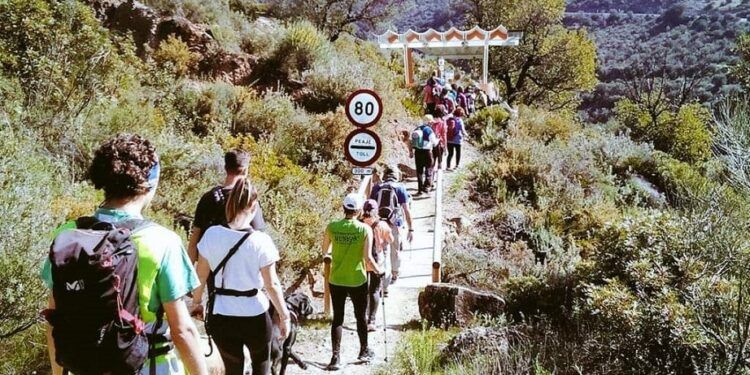 La Generalitat Valenciana aplicará en 2024 peajes de 1 euro por km en las rutas de senderismo