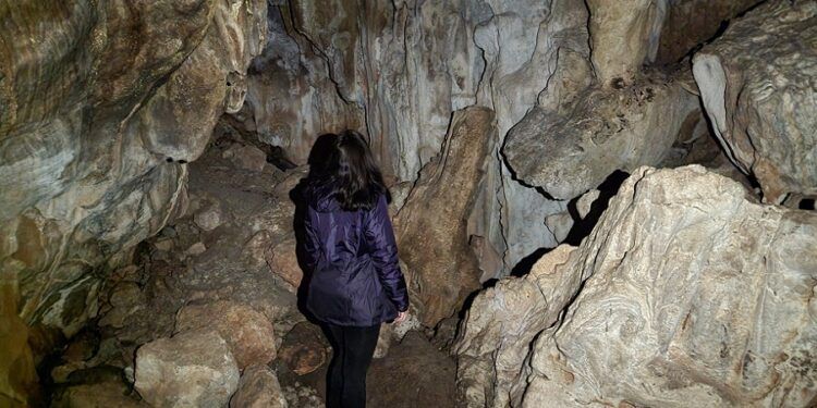La Cova del Tronc, una pequeña maravilla natural en la Serra d´Espadà