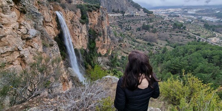 El Salt de Alcoy, la impresionante cascada de más de 70 metros del río Barxell, vuelve a salir