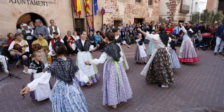 Vilafamés regresa al año ‘1900’ con su gran mostra de vida tradicional