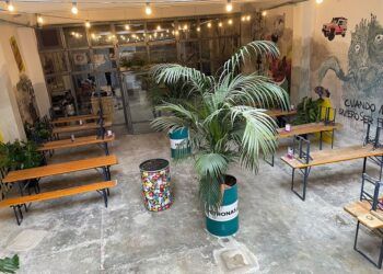 Zero11 Craft Beer Bar, el local de cervezas artesanales del Cabanyal, celebra su Oktoberfest