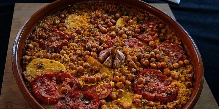 Arròs al forn de dejuni, un arroz 100% vegetal (sin carne) típico de poblaciones como Alaquàs