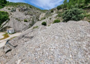 La Penya del Dimoni, el curioso petroglifo de Millena