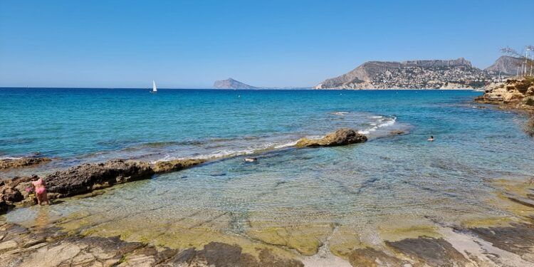La espectacular ruta costera de Calpe y Benissa, un bello recorrido lleno de playas y calas