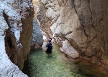 La bella ruta acuática de Sinarcas y Benagéber, los Estrechos del Arroyo Regajo y la Pardala