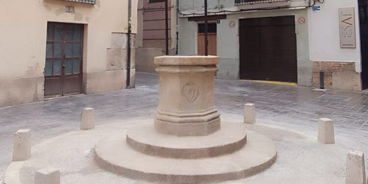 Valencia rehabilita el pozo de la calle Viciana, un rincón insólito de la ciudad