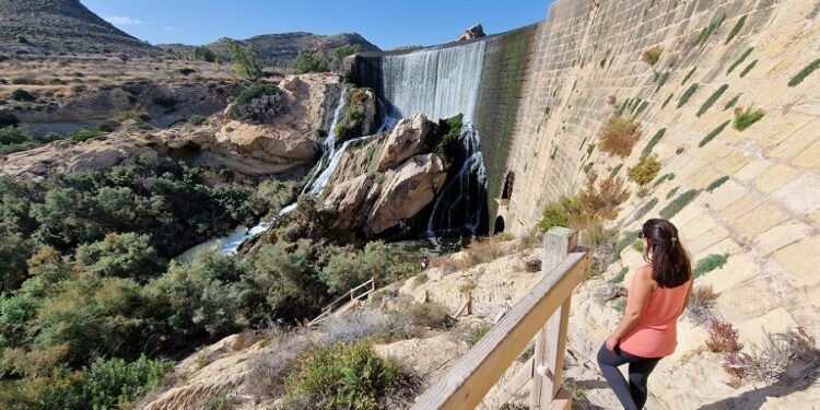 La Ruta del Pantano de Elche, un recorrido por una de las presas de arco más antiguas de Europa