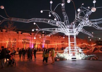 Últimos días de la fábrica de regalos de los Reyes Magos en Valencia