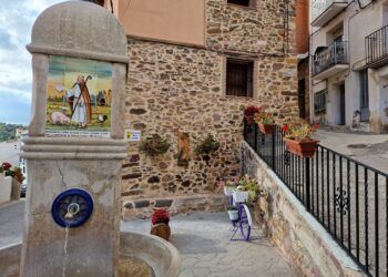 Higueras, un precioso pueblecito de Castellón que pertenece a Viles en Flor y a la Ruta 99