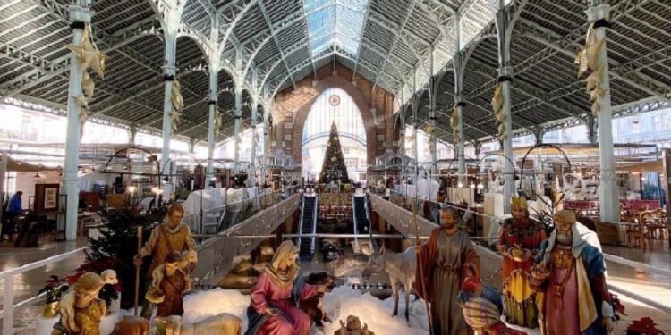El Mercado de Colón de Valencia acoge un nuevo mercado de artesanía por Navidad