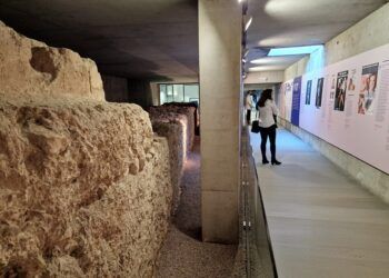 La Sala de la Torre del MuVIM, los restos arqueológicos de una torre medieval aislada