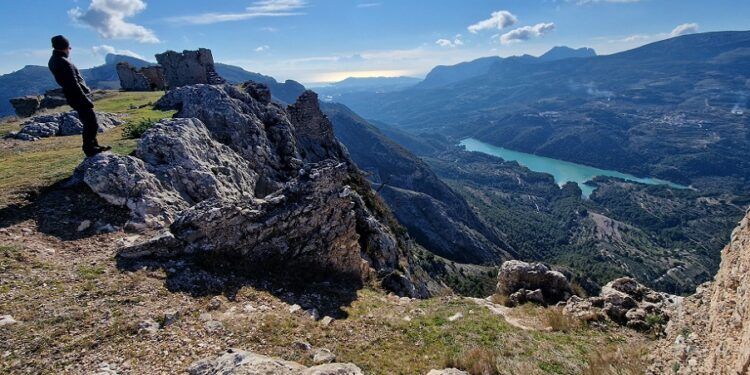 El Castellet, los restos de una de las fortalezas con mejores vistas de la Comunitat Valenciana