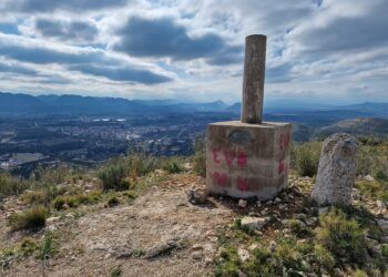 El Alt del Mig Almud, el Alt de la Barcella y el Molló Roig, una ruta por Barxeta y Rafelguaraf