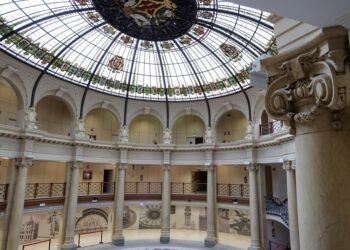 Gran exposición gratuita de la Colección Lladró en el Palacio de Comunicaciones de Valencia