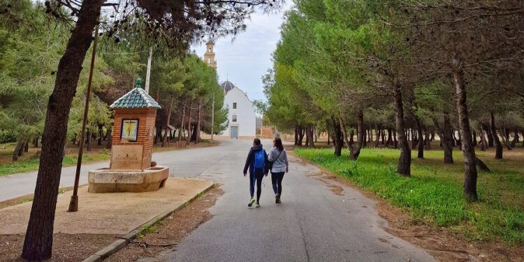 El Poble Vell y les Penyetes desde Beneixida, una ruta en Valencia para hacer en bici o caminando