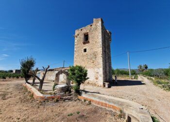 La Ruta de las Torres de Cabanes, una ruta para conocer las torres vigía de la Ribera de Cabanes