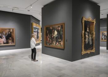 La exposición Sorolla en negro, con un centenar de lienzos del artista valenciano, abre sus puertas