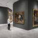 La exposición Sorolla en negro, con un centenar de lienzos del artista valenciano, abre sus puertas