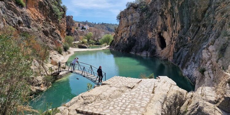 El Río de Bolbaite, las Cuevas del Turco y el Salto de Chella, una bella ruta en la Canal de Navarrés