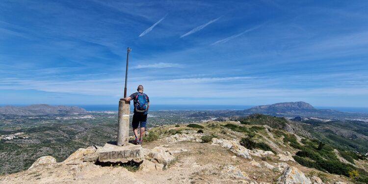 La ruta del Castell d’Aixa y el Castell de l´Ocaive, un recorrido por la serra del Castell de la Solana