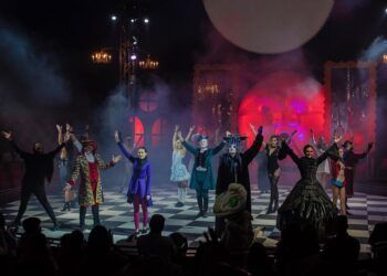 El Circo Encantado llega a Valencia con un espectáculo circense terroríficamente divertido