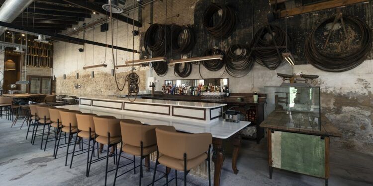 Nace Mercader, el nuevo mercado gastronómico del Cabanyal ubicado en la antigua Tonelería Soler