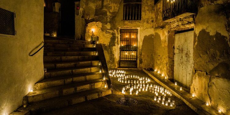 Titaguas celebra este fin de semana la Noche de las Velas de 2023, su noche más bonica del año