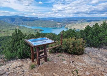 Ruta al Pico Franco de Benagéber, un mirador para ver atardeceres o un cielo nocturno limpio