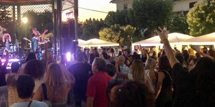 Vuelve Hue-Vin a Sinarcas: gastronomía, catas, visitas a museos, actividades…y muchos huevos
