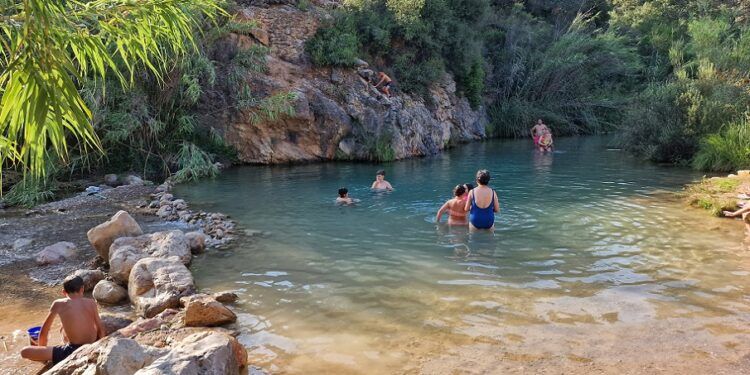 El Pozo la Sardina, un pequeño rincón para el baño del río Villahermosa a su paso por Ludiente