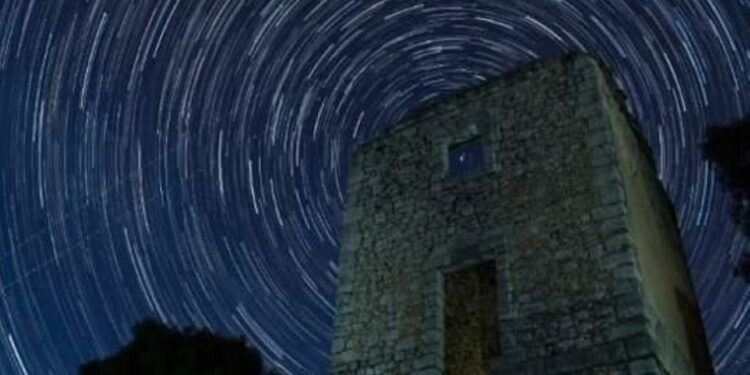 Regresan a Valencia las actividades gratuitas de observación del cielo nocturno con telescopios