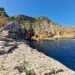 La Barra, una pesquera de Xàbia convertida en cala con acceso por un sendero oculto entre chalets