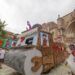 Morella celebra el Anunci del Sexenni, un gran desfile de disfraces y carrozas con batalla de confeti
