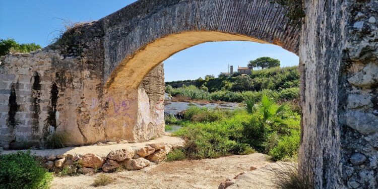 Un paseo por el Assut de Palma y el Acueducto de la Arcada, una sencilla ruta en Palma de Gandia