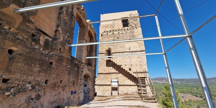 El Castillo de Beselga, la joya patrimonial de Estivella que presenta un grave estado de abandono