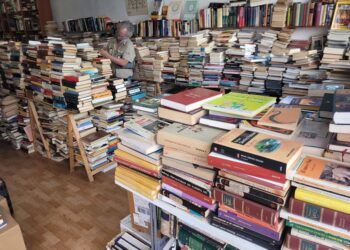 El Club de los Libros Libres, el refugio secreto de Valencia donde dar una segunda vida a los libros