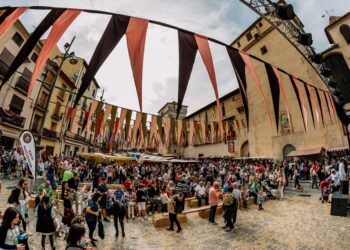 La Fira de Tots Sants de Cocentaina 2023, la más grande de la Comunitat, reabre sus puertas