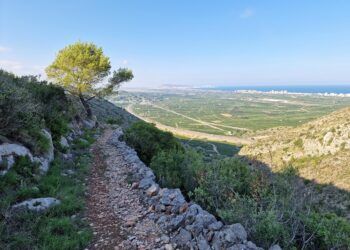 Ruta por el Camí de la Cadira, la Senda de la Taula, el Pla de les Foies y la Senda de les Foietes