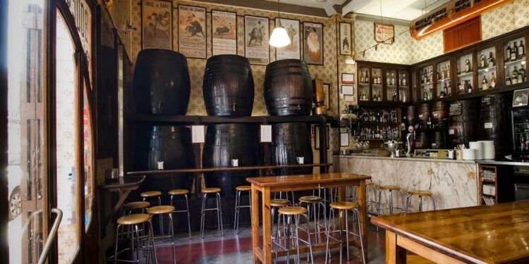 ¿Sabías que el mejor bar de vinos de España en 2023 está en Valencia?