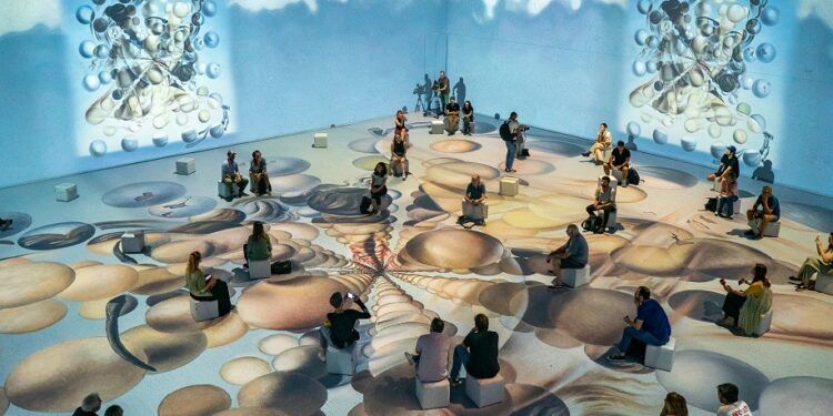Una gran exposición inmersiva por las obras de Salvador Dalí abre sus puertas en Valencia