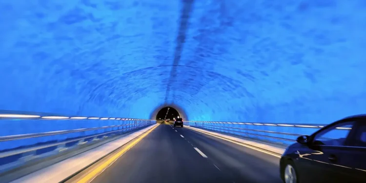 La alcaldesa Catalá retoma el proyecto del gran túnel submarino que unirá Valencia con Mallorca
