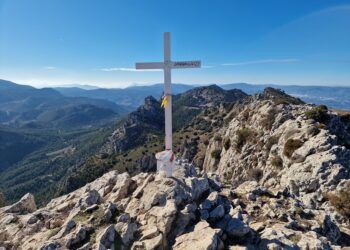 El Pla de la Casa y la Penya d’Àfrica desde Fageca, una de las rutas más bonitas de Alicante