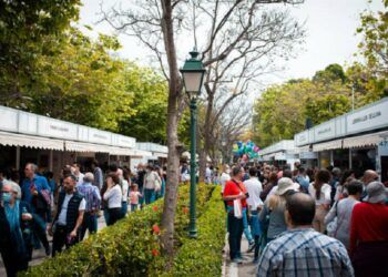La Feria del Libro de Valencia 2024 llega con 120 casetas, 80 expositores y 1.300 actividades