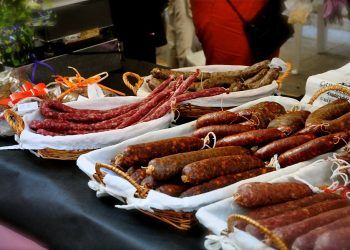 La Feria del Embutido y Producto Tradicional de la Vall de Pop llega a la población de Murla