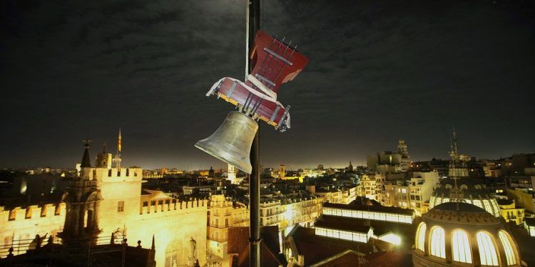 ¿Sabías que la campana de uso litúrgico más grande de la ciudad de Valencia no está en la Catedral?