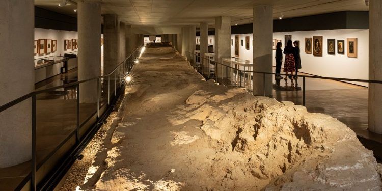 El IVAM ofrece entrada gratuita hasta junio a la muralla y gran exposición con 300 obras de Pinazo