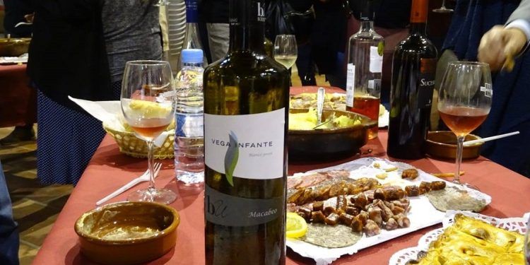 Nueva Ruta del Tapeo de Utiel con túnel del vino, música en directo y jornadas de puertas abiertas