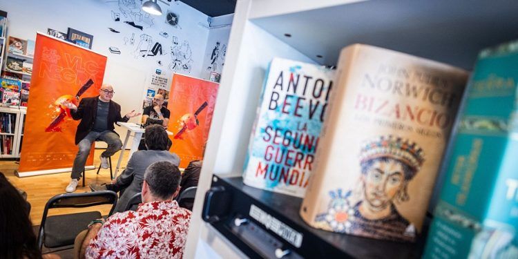 Valencia se convierte en el epicentro mundial de la literatura y el género negro con VLC Negra
